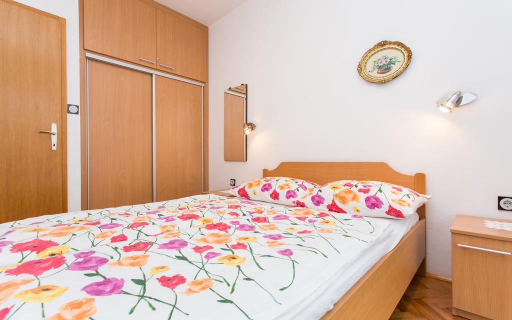 Apartments Lucija Baška Εξωτερικό φωτογραφία