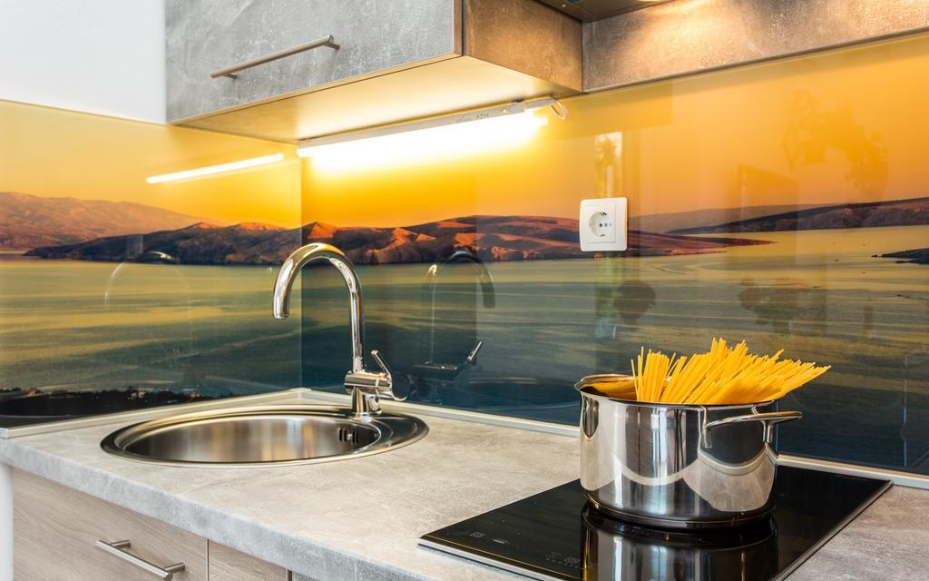 Apartments Lucija Baška Εξωτερικό φωτογραφία